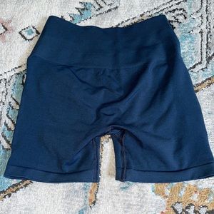 Amplify Short 4.5”